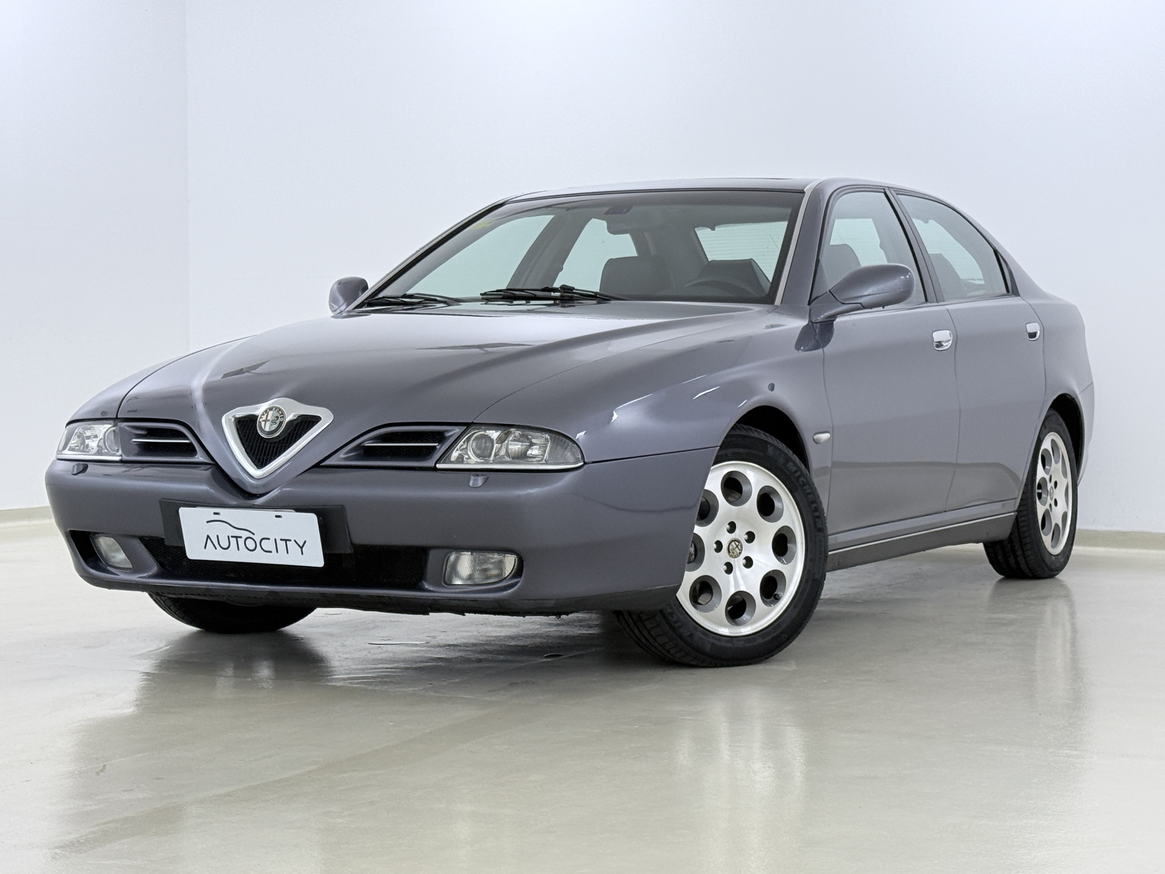 Alfa Romeo 166