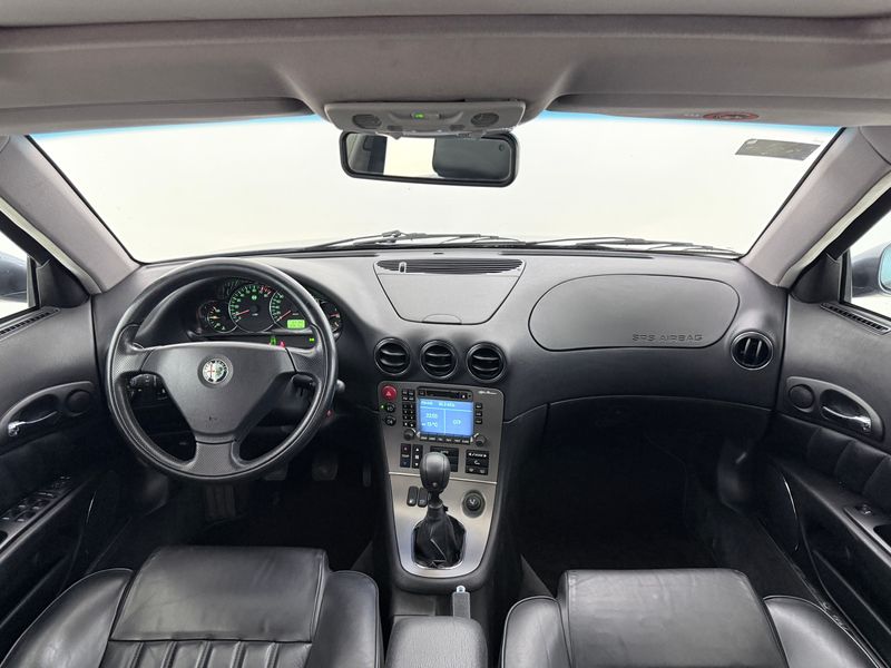 Alfa Romeo 166