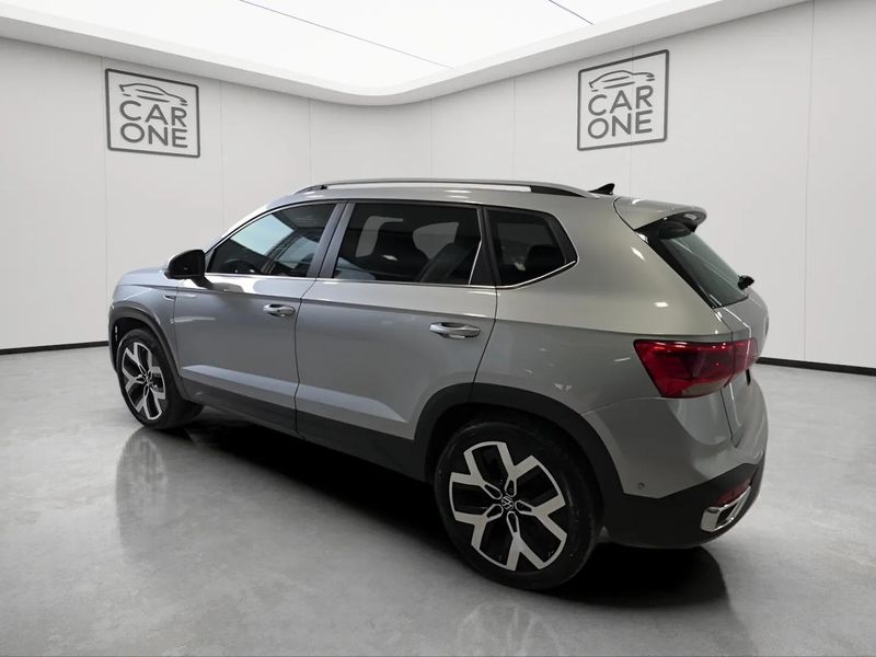 Volkswagen Taos