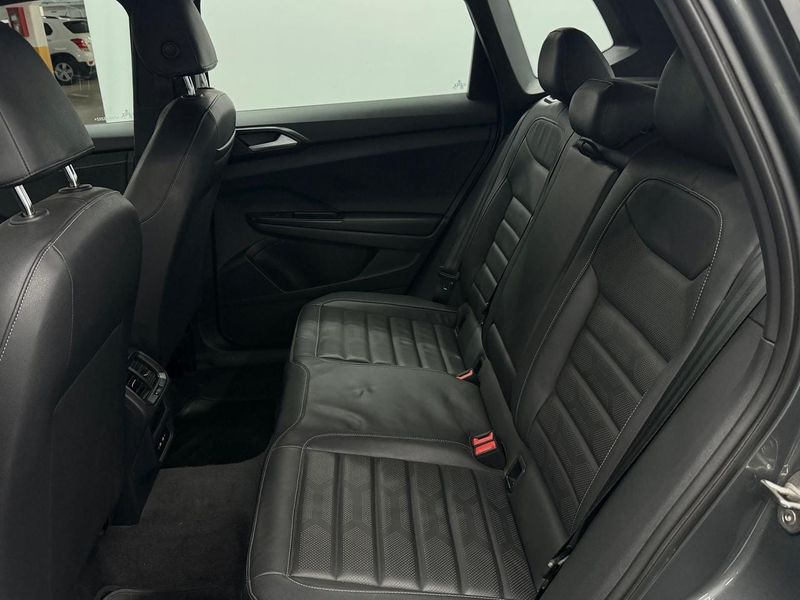 Volkswagen Taos