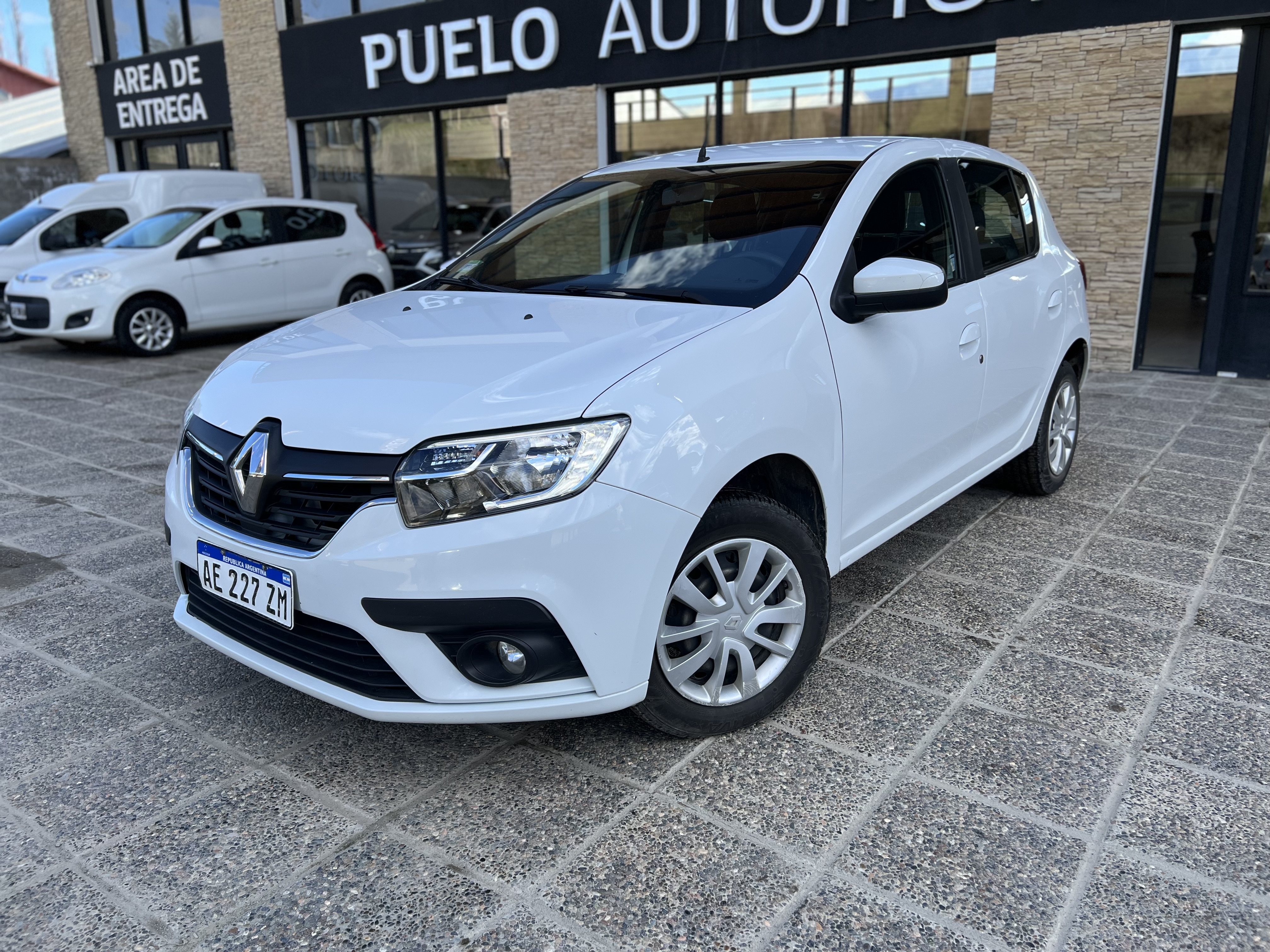 RENAULT SANDERO