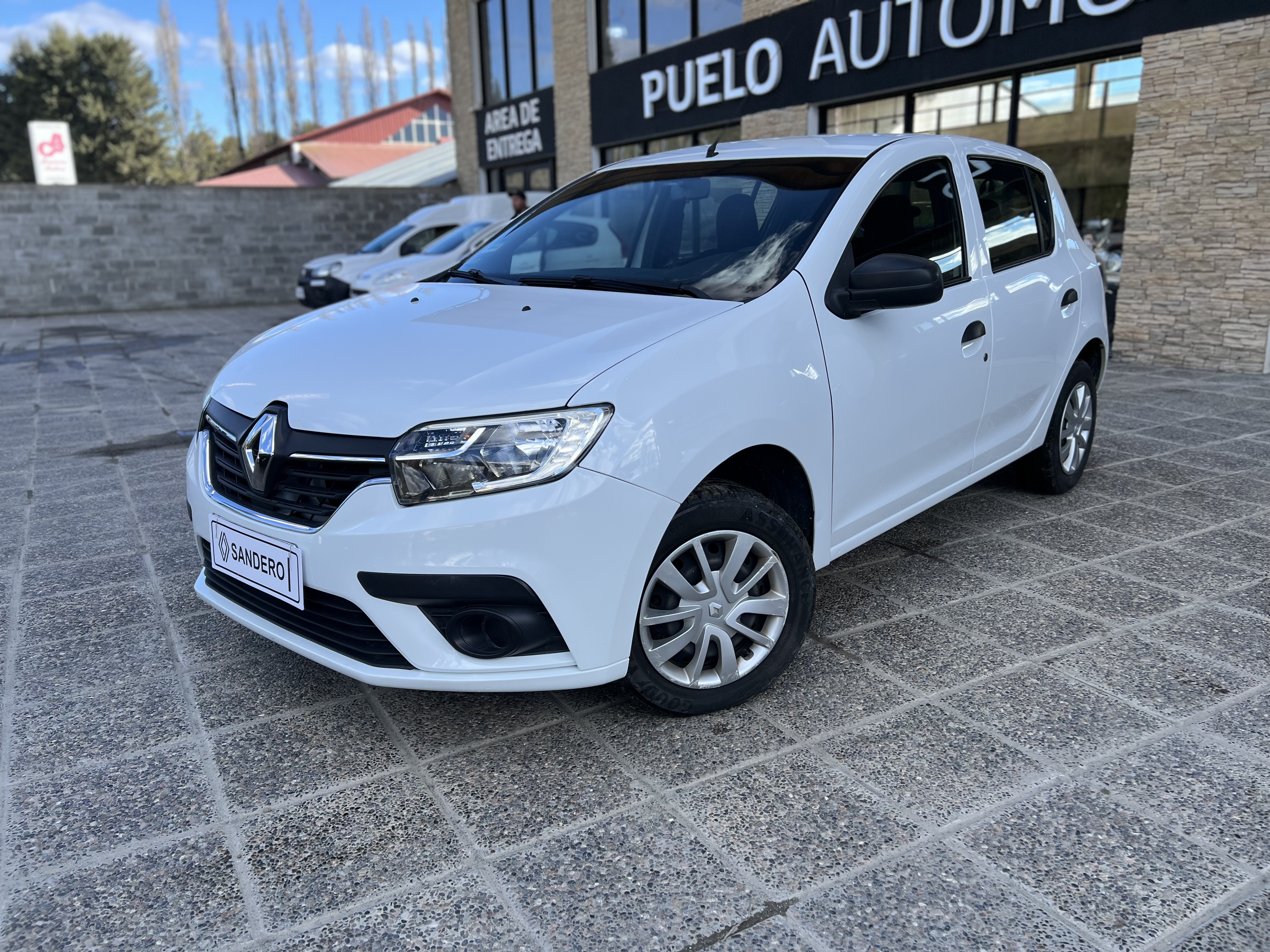 RENAULT SANDERO