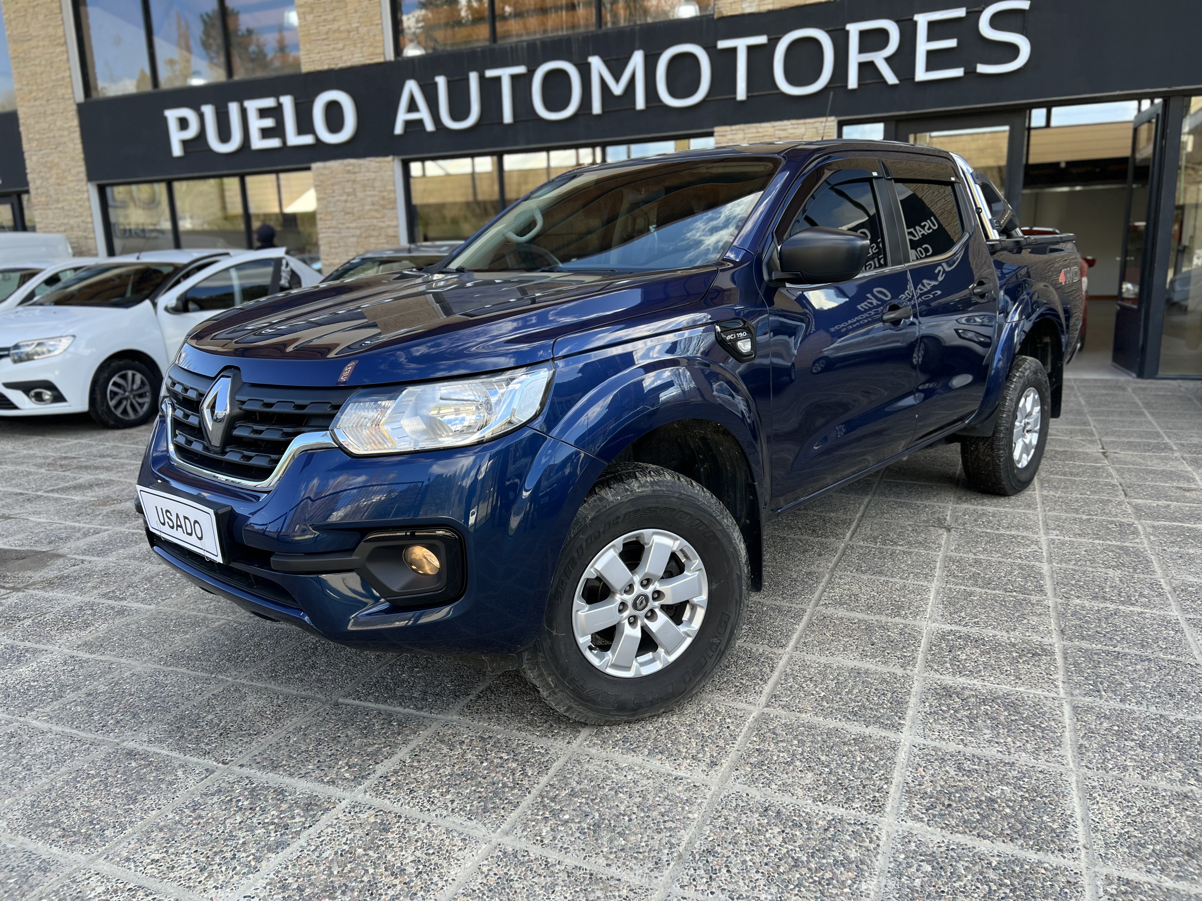 RENAULT ALASKAN