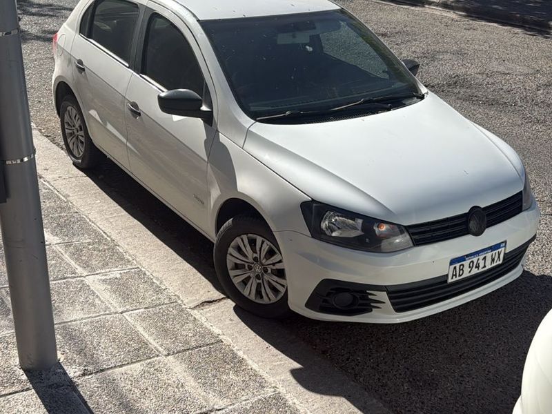 VOLKSWAGEN GOL