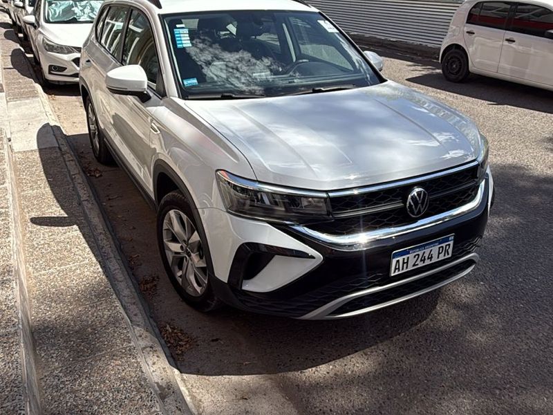 VOLKSWAGEN TAOS