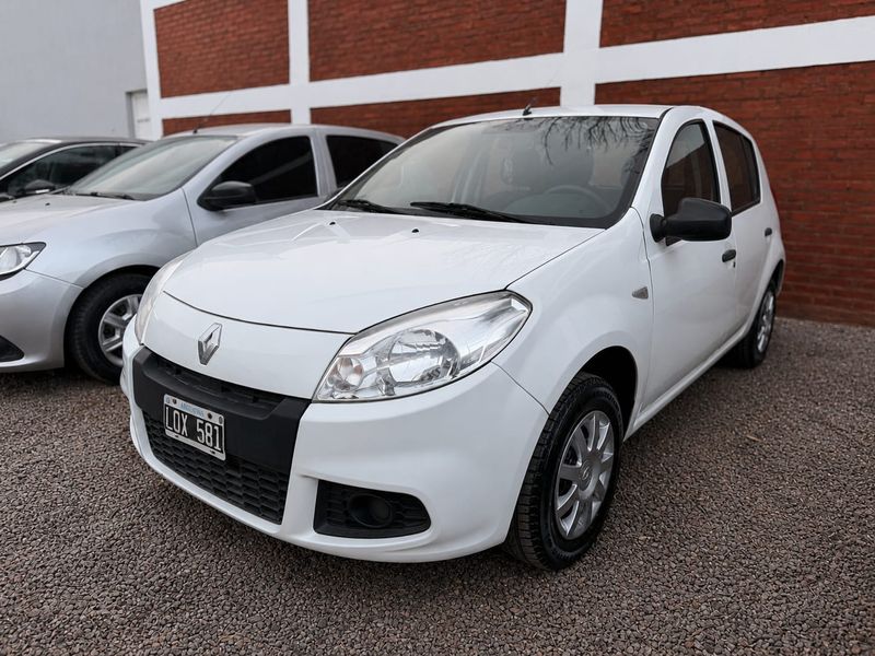 RENAULT SANDERO