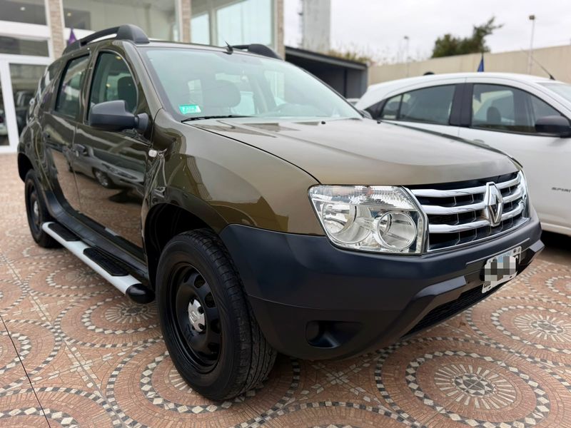 RENAULT DUSTER