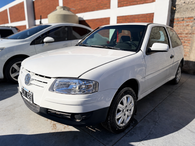 VOLKSWAGEN GOL