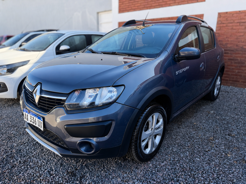 RENAULT SANDERO STEPWAY