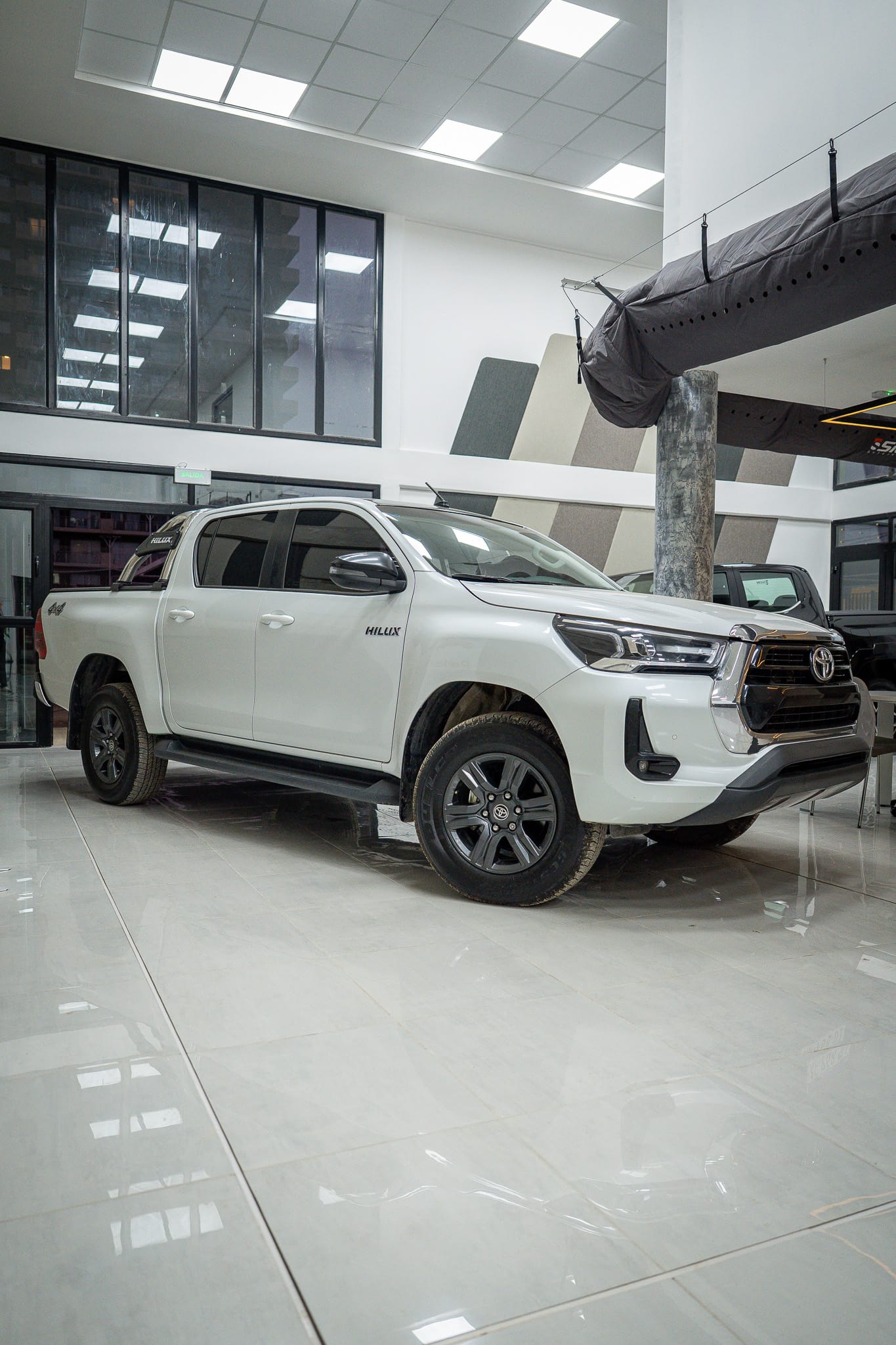 Hilux 2023 3