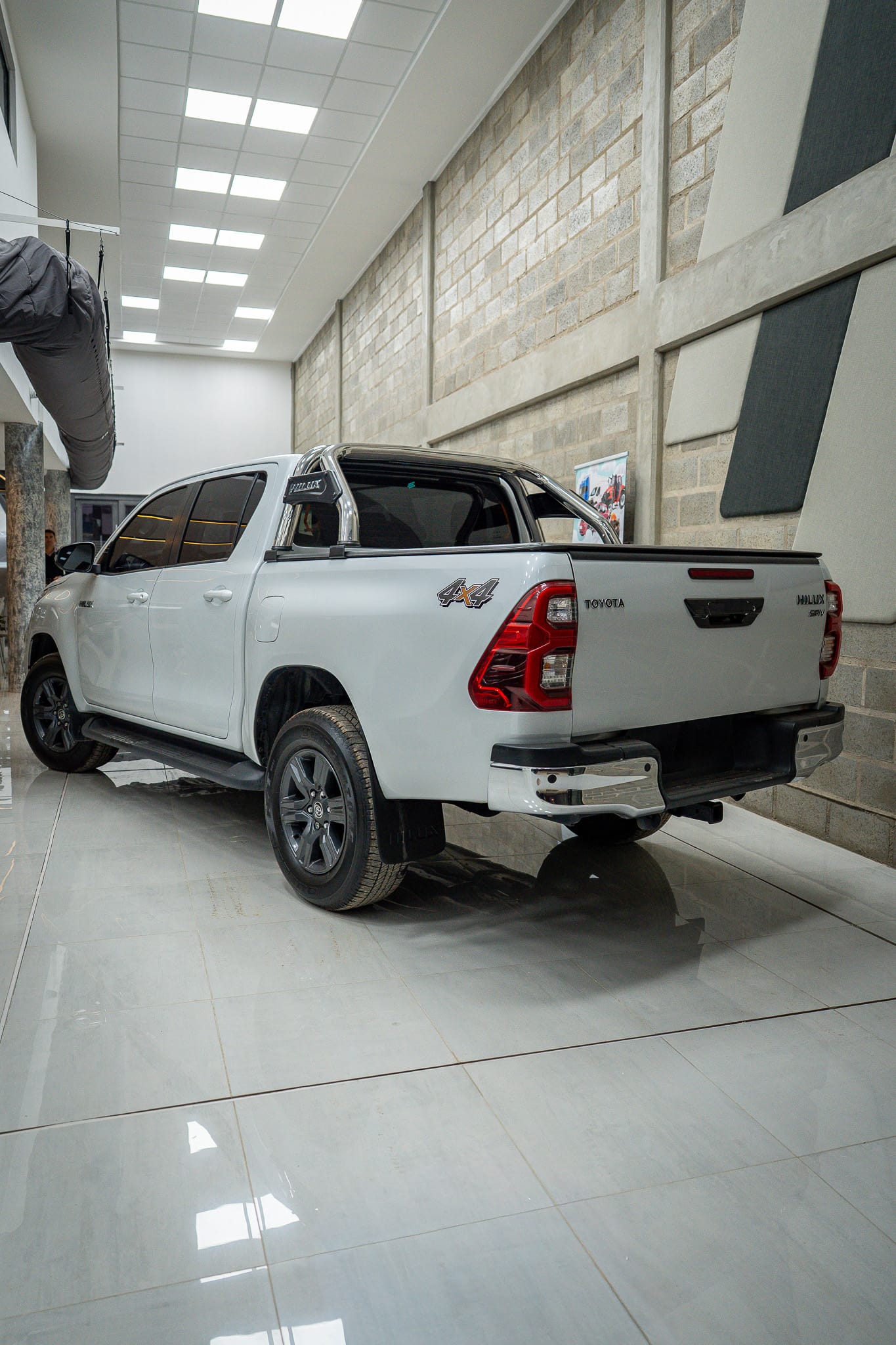 Hilux 2023 5