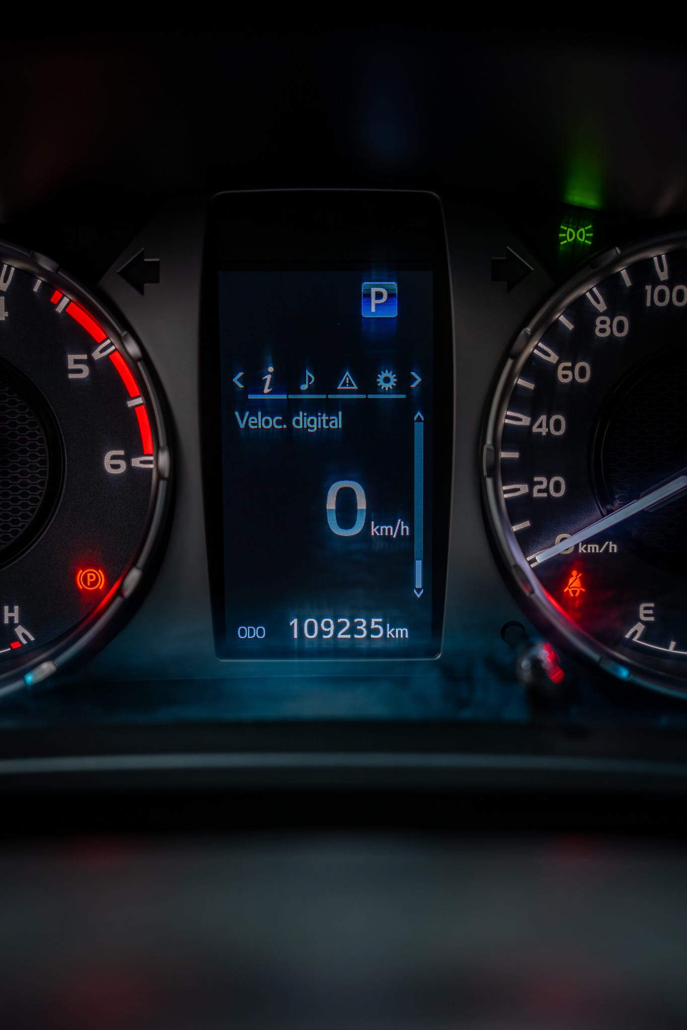 Hilux 2023 13