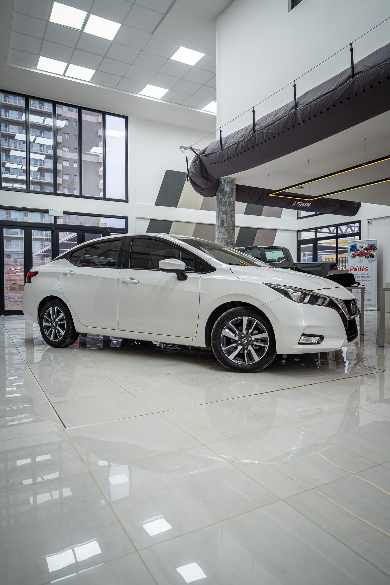 Versa 2023 3