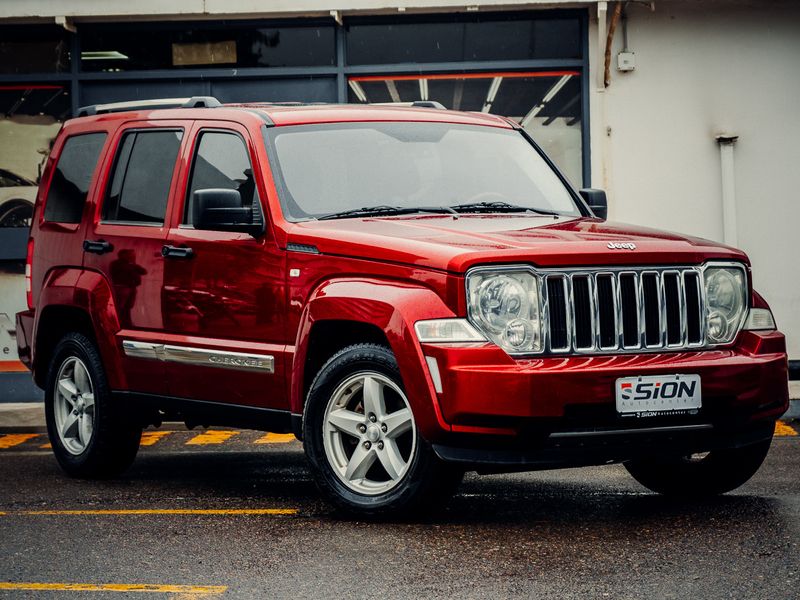 Cherokee 2013
