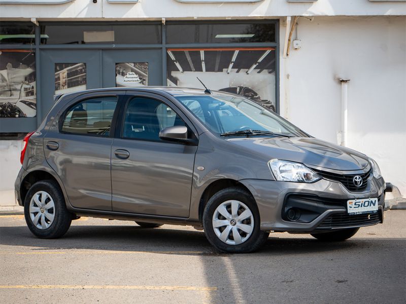 Etios 2018