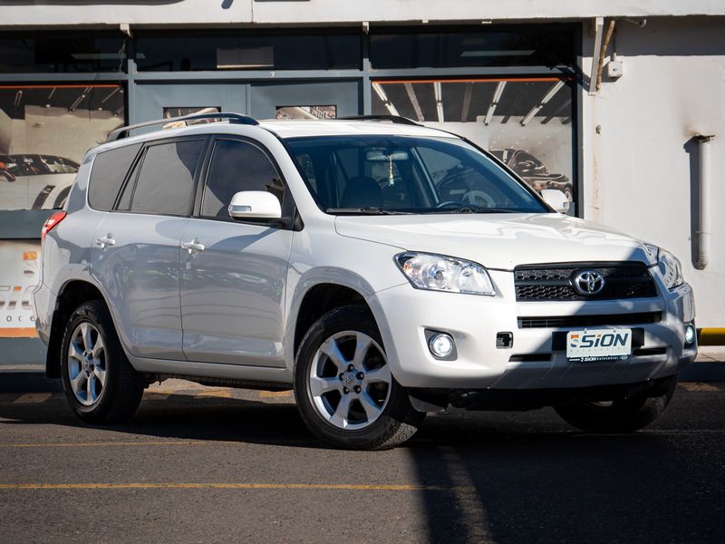 RAV 2011