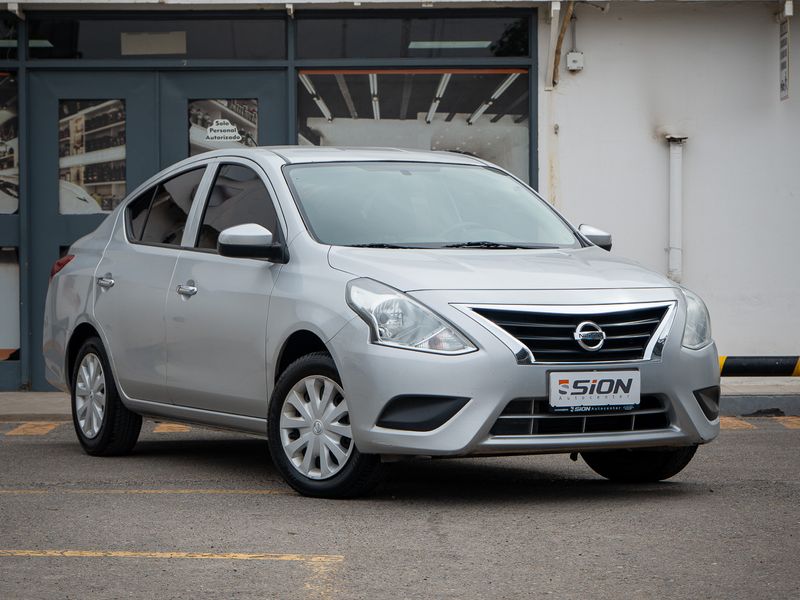 Versa 2018
