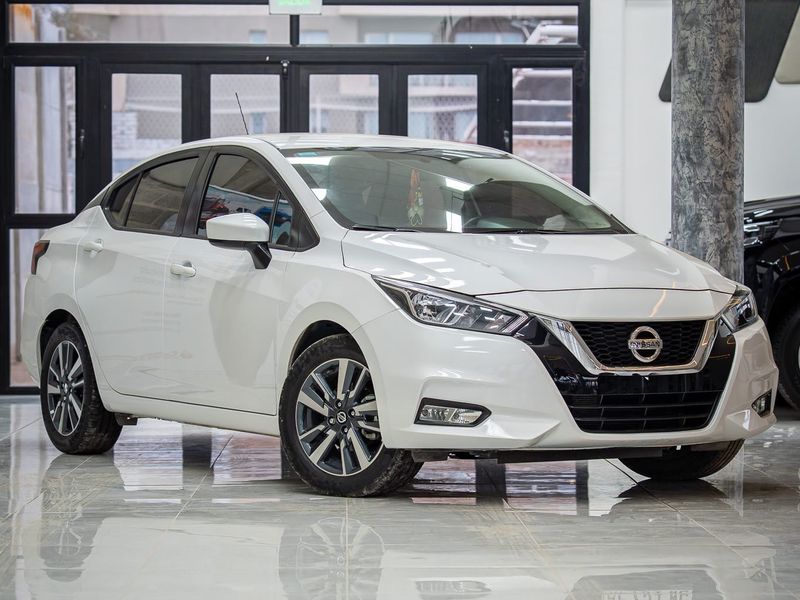 Versa 2023