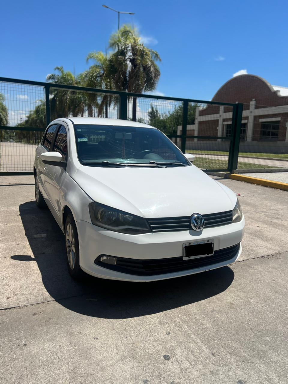 VOLKSWAGEN GOL