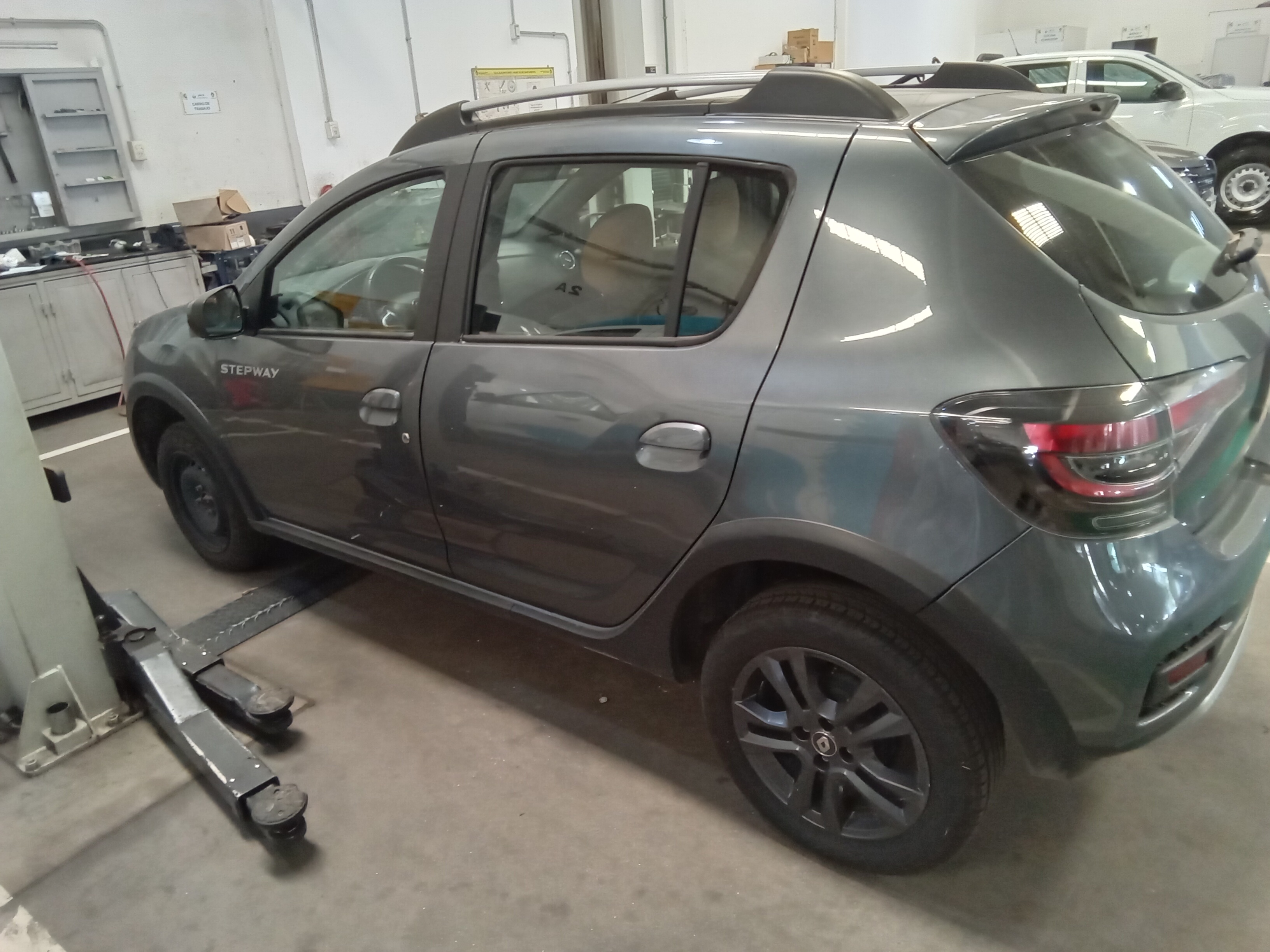 Renault Stepway miniatura 2