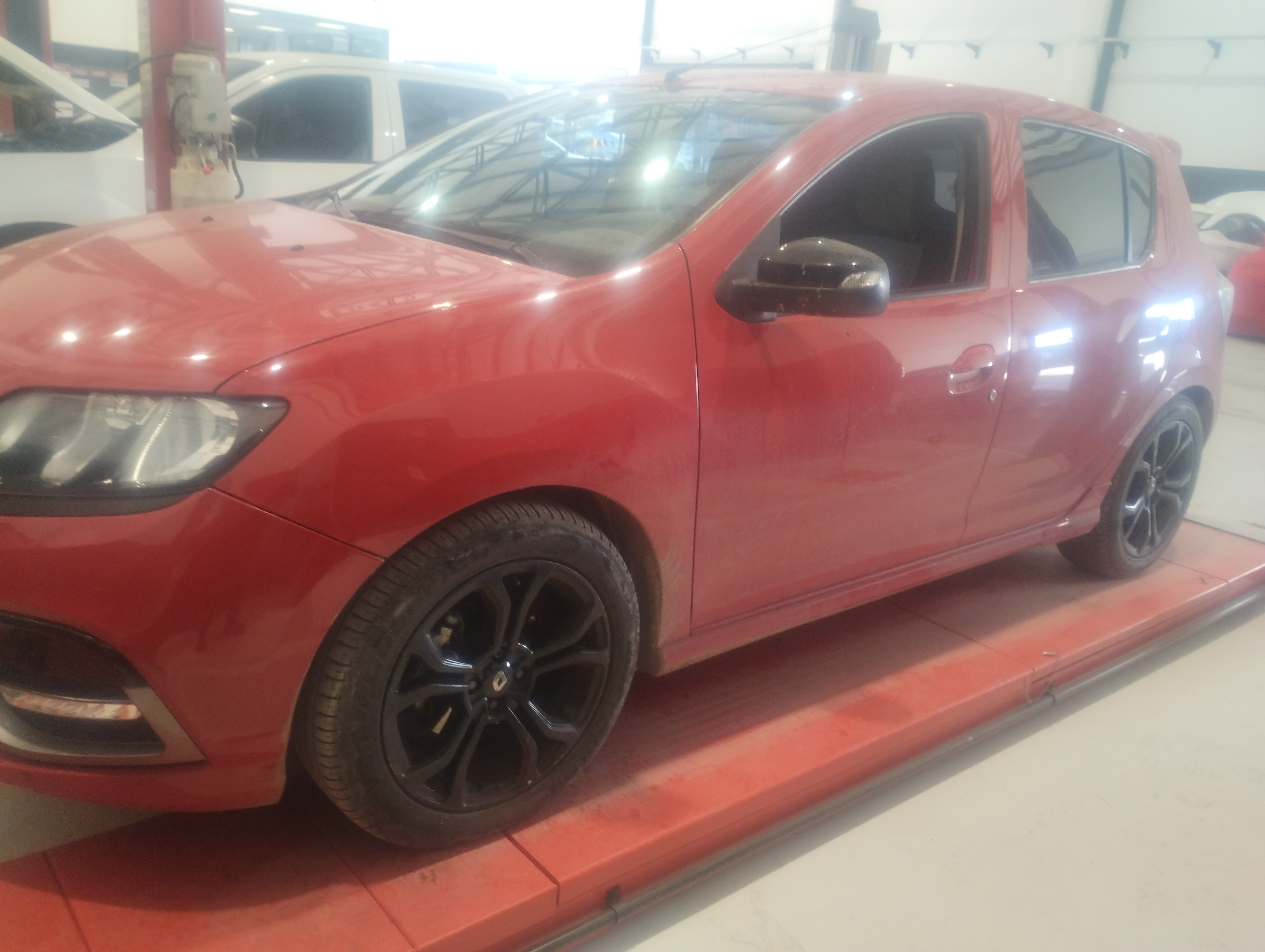 Renault Sandero miniatura 3