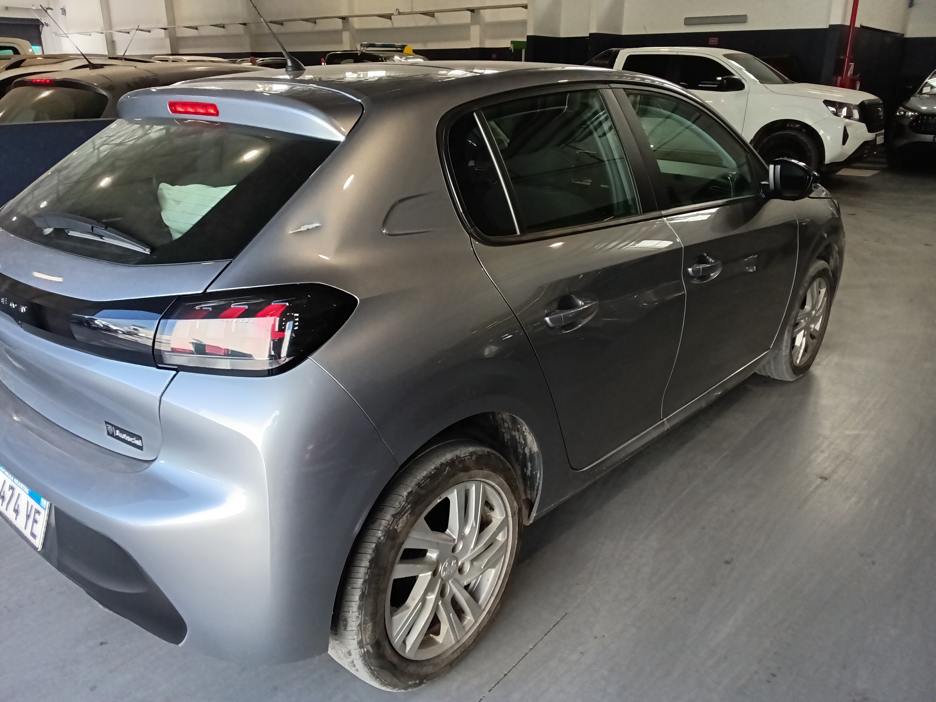 Peugeot 208 miniatura 3