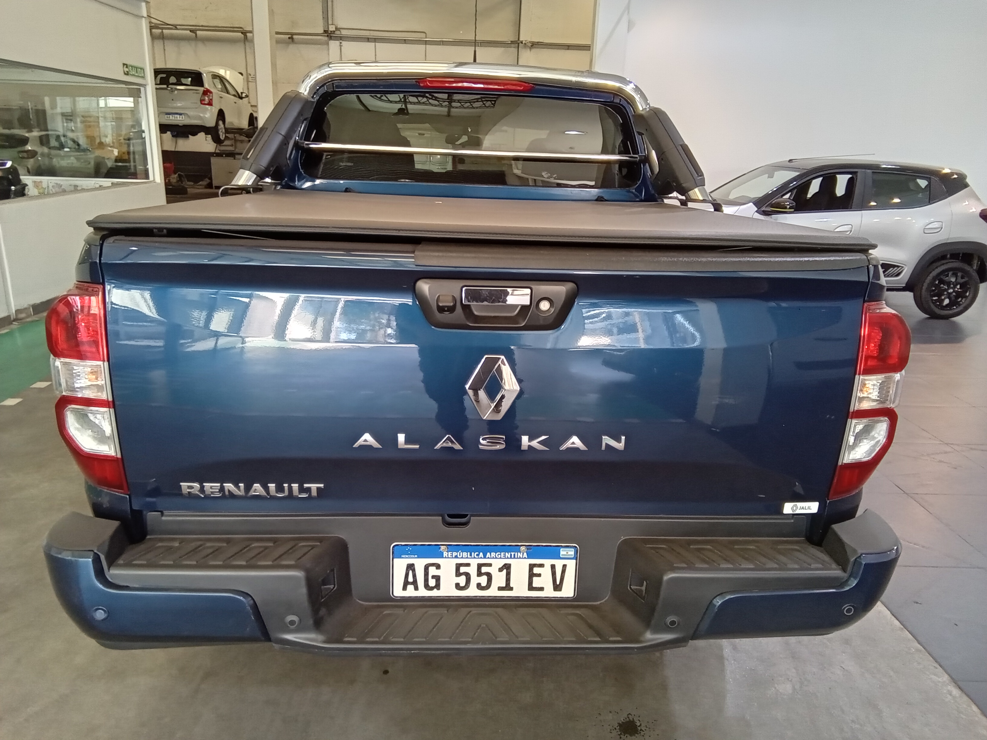 Renault Alaskan miniatura 3