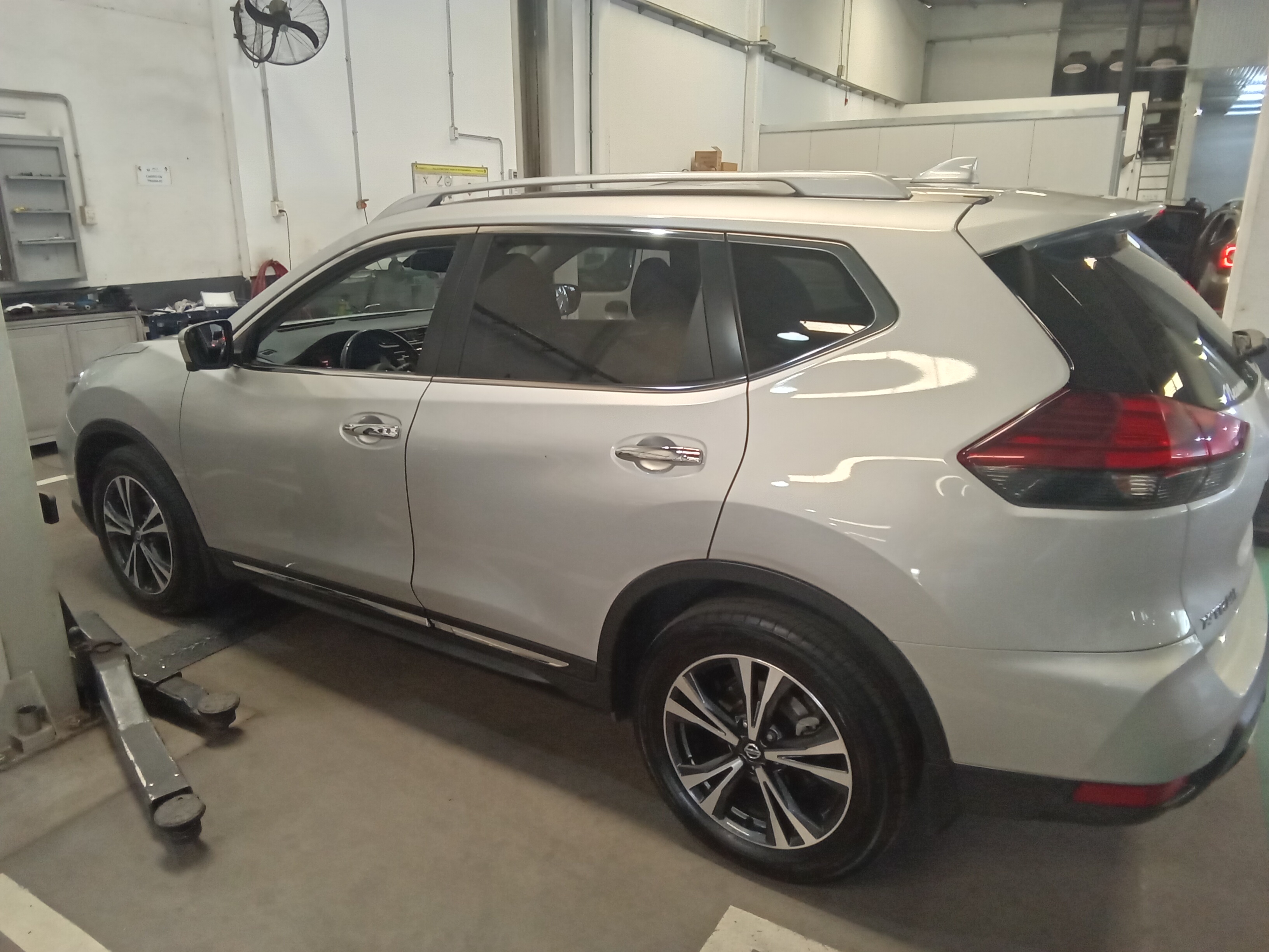 Nissan Xtrail miniatura 4