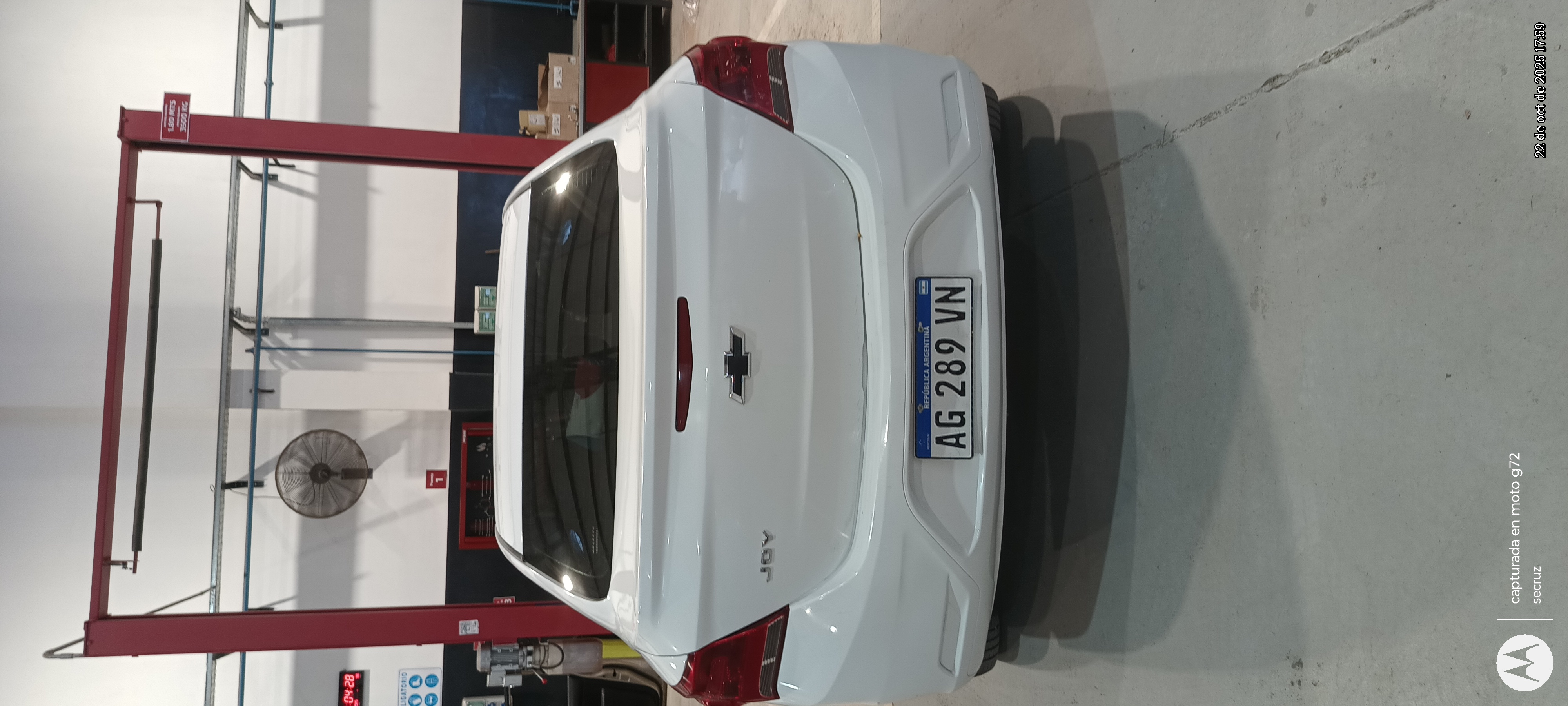 Chevrolet Onix miniatura 3
