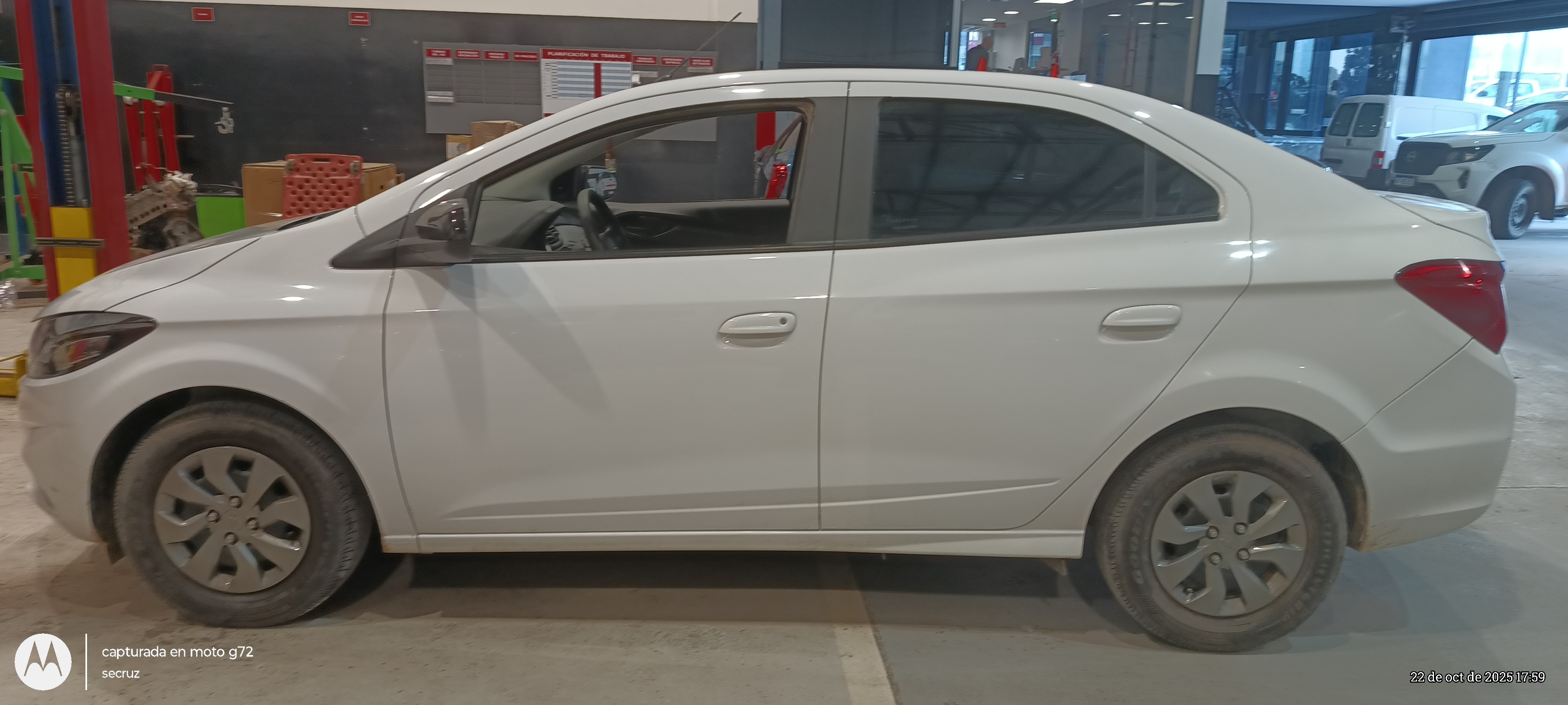 Chevrolet Onix miniatura 4