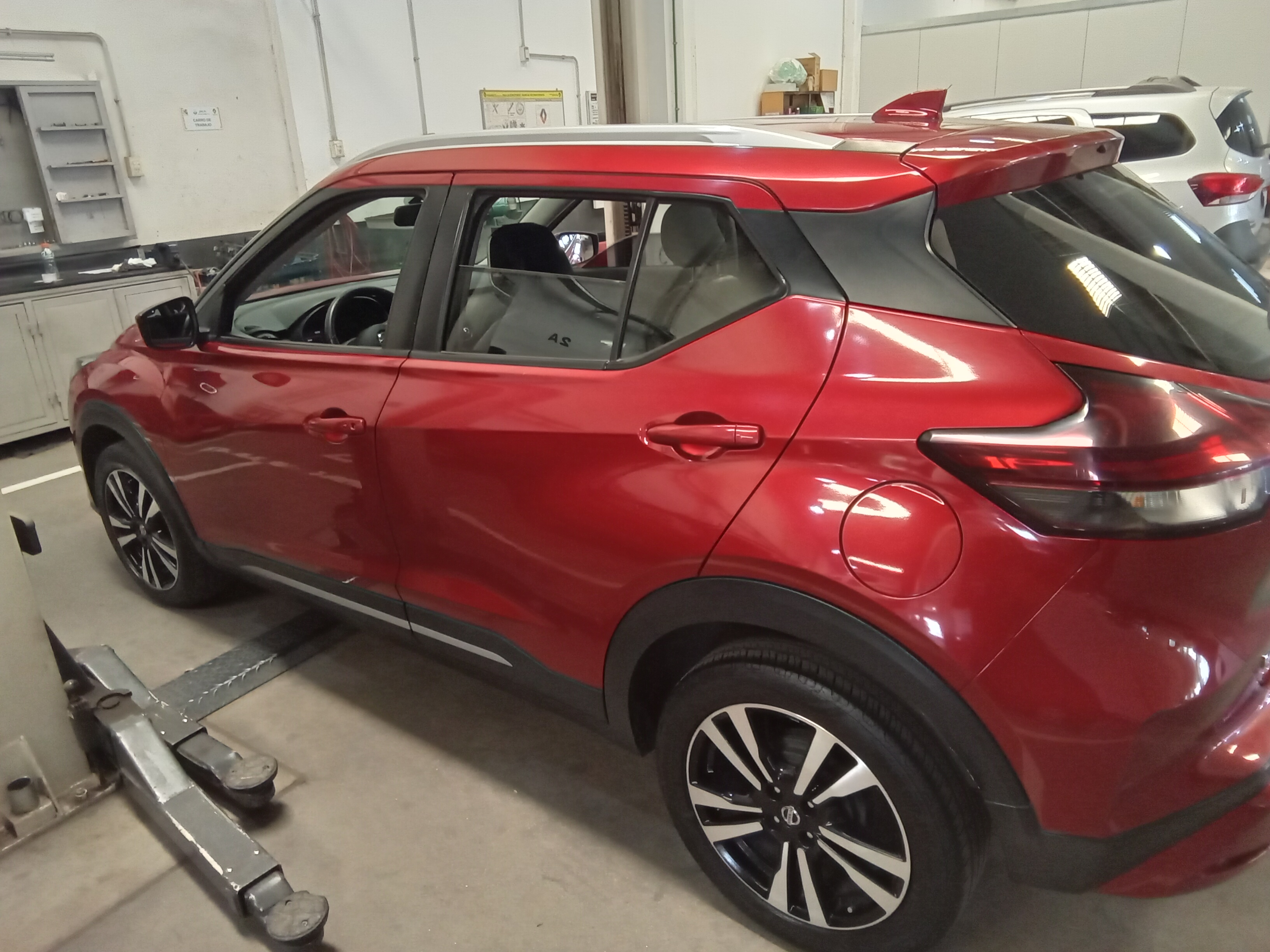 Nissan Kicks miniatura 3