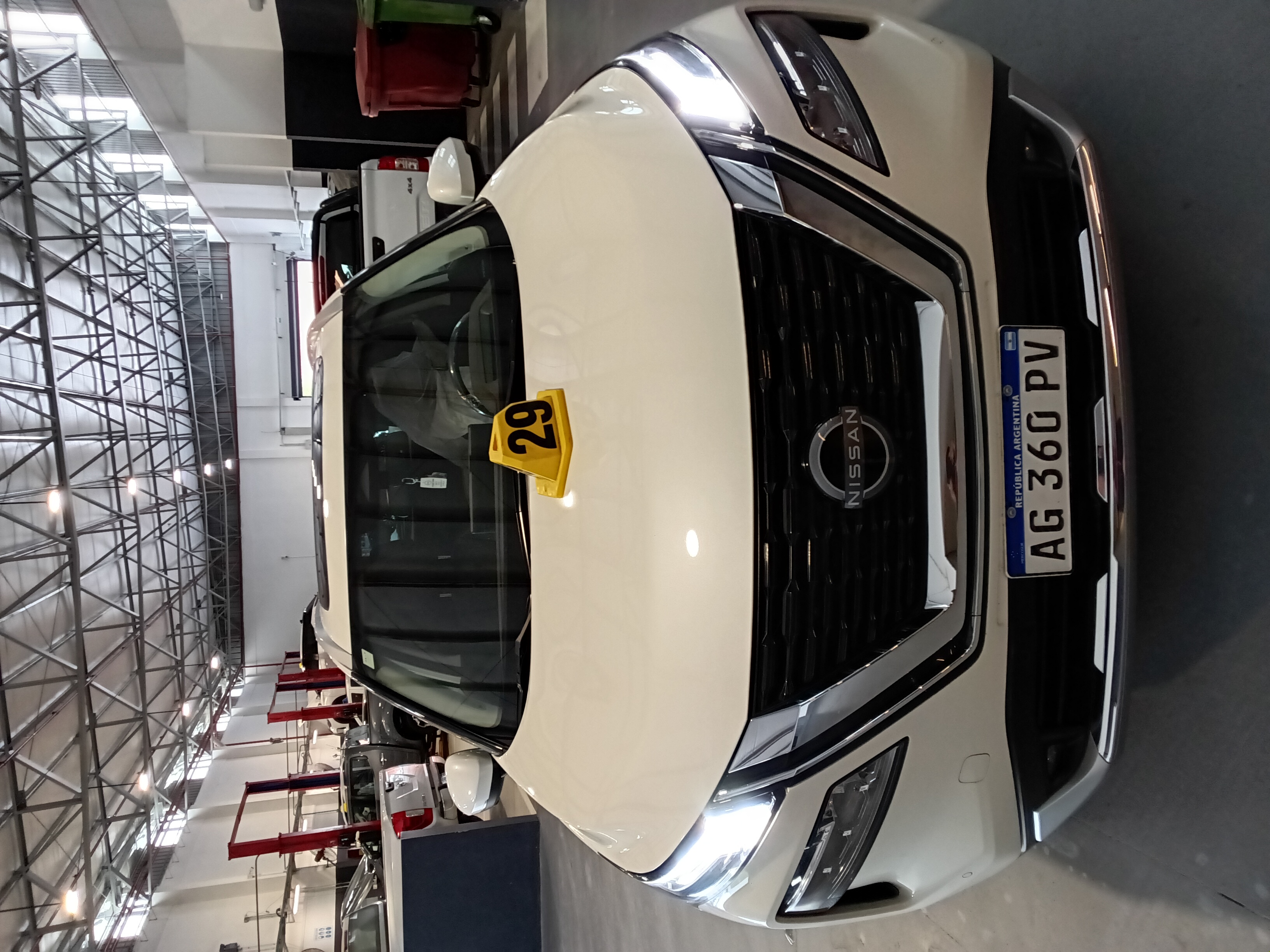 Nissan Xtrail miniatura 5