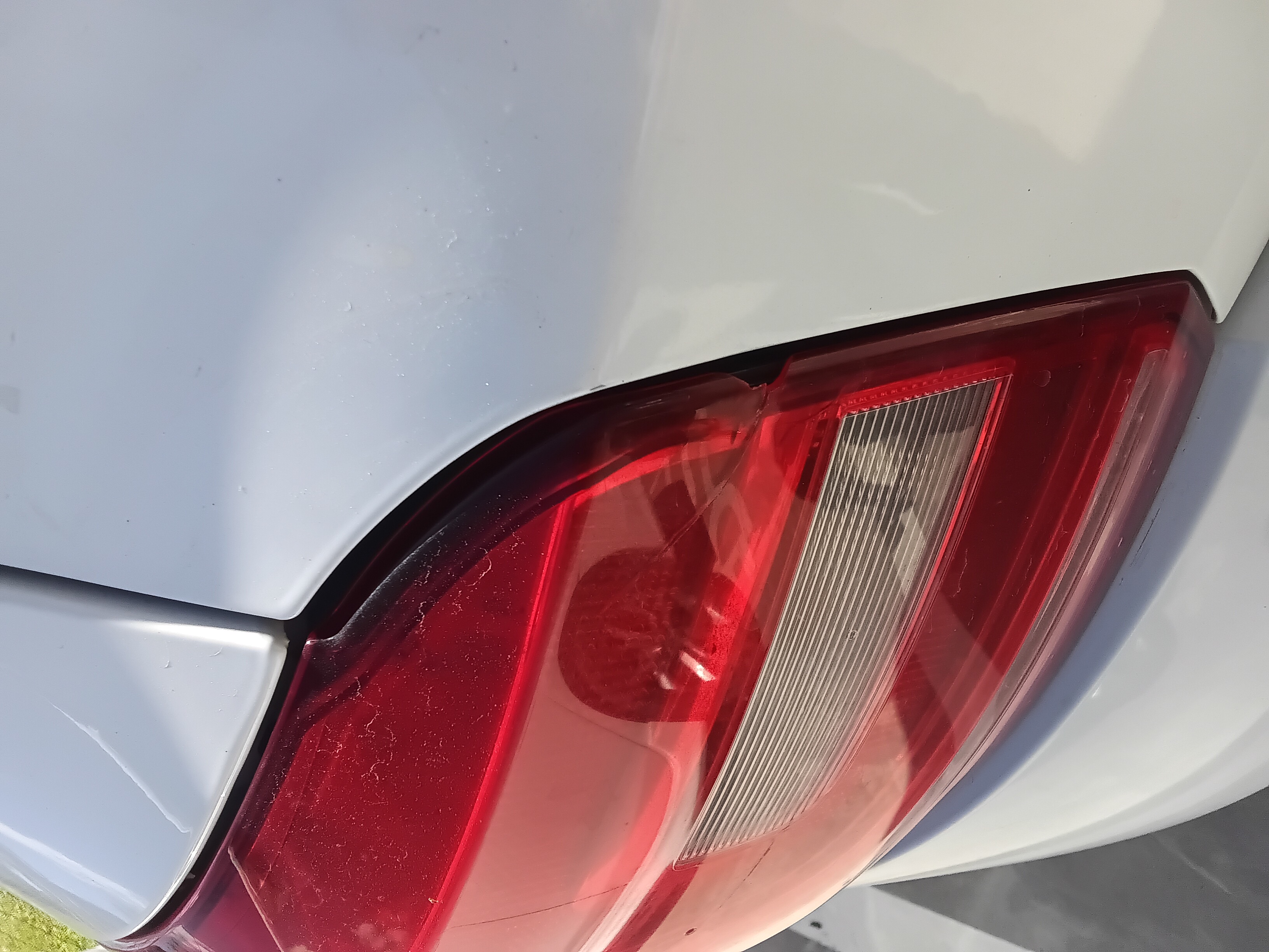 Renault Sandero miniatura 8