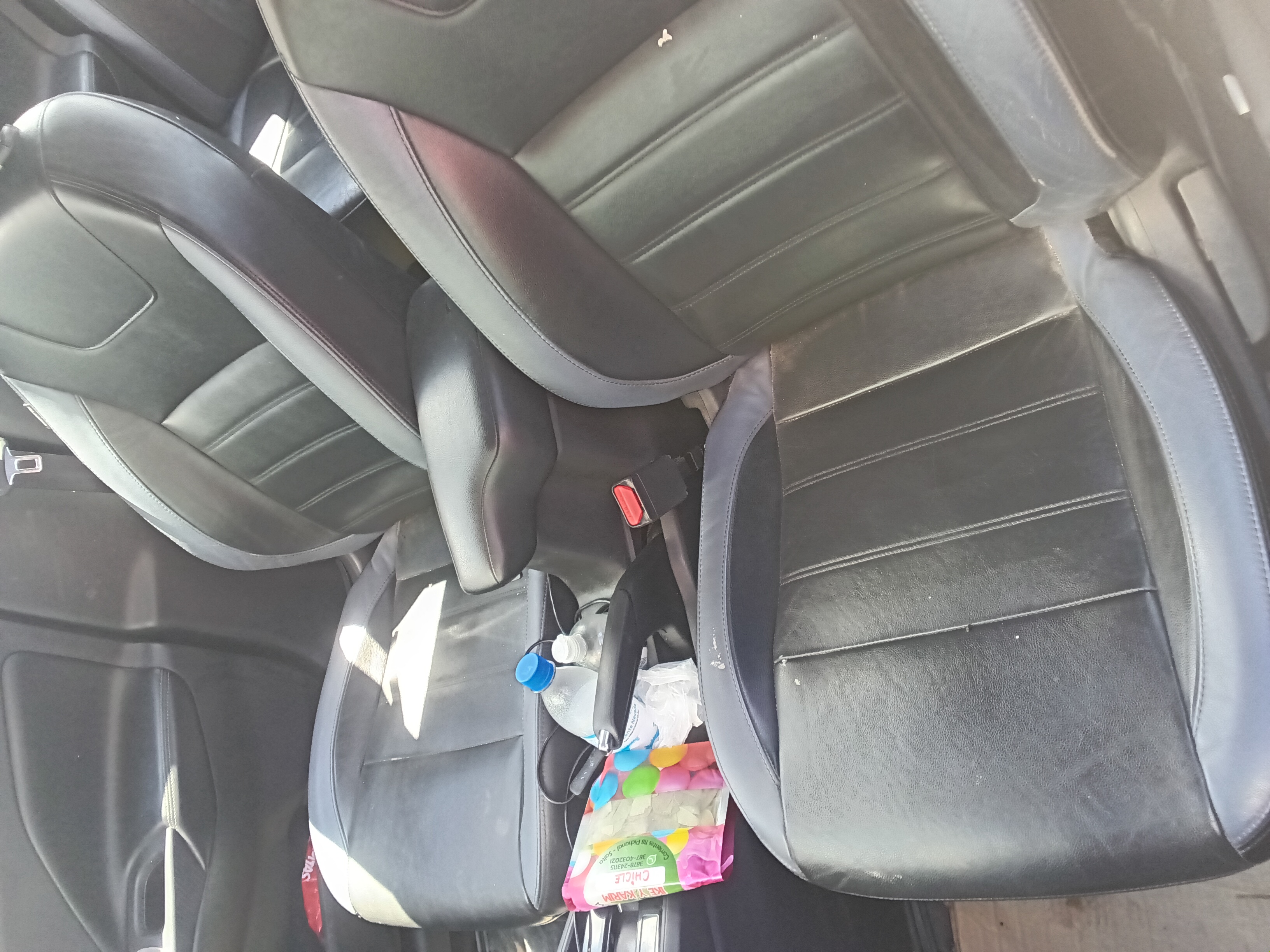 Nissan Versa miniatura 3