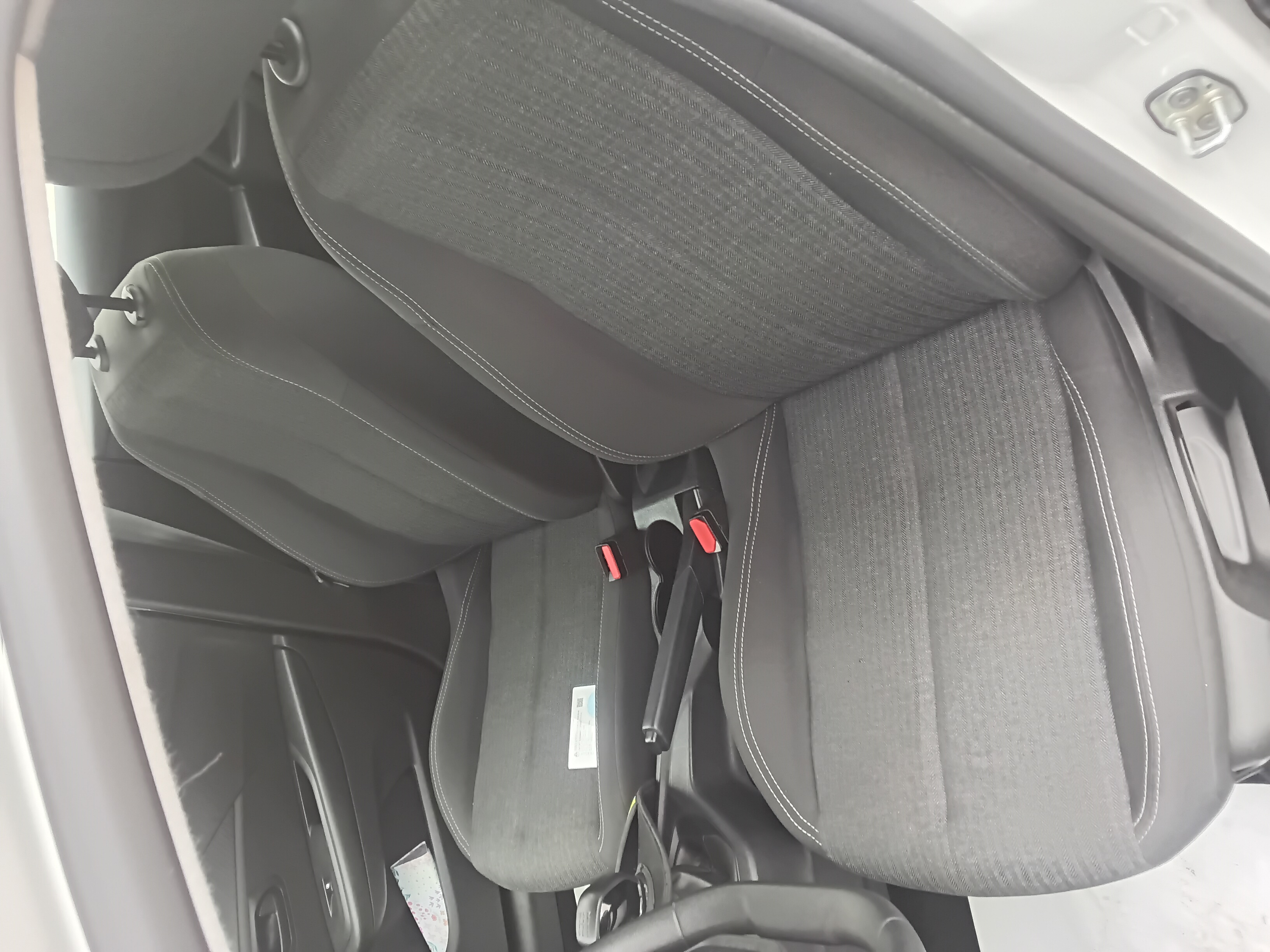 Peugeot 208 miniatura 5