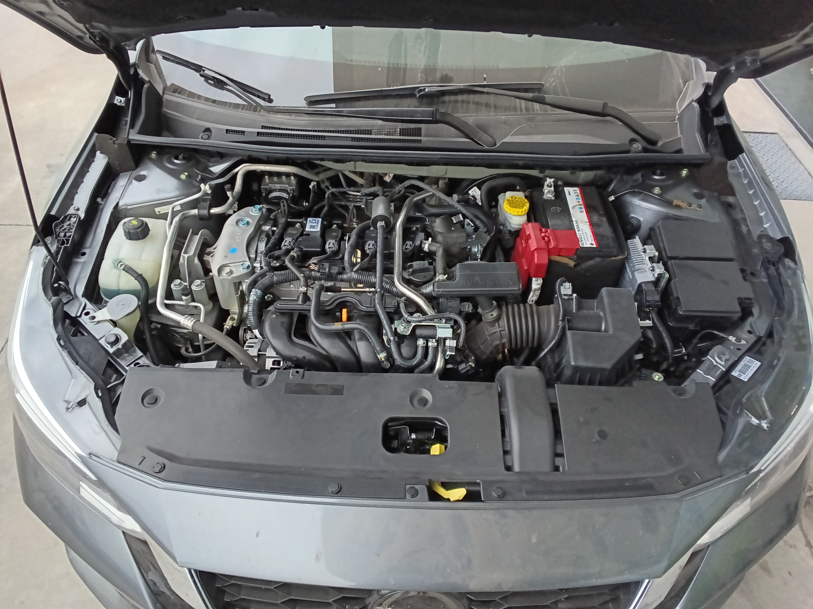 Nissan Sentra miniatura 9