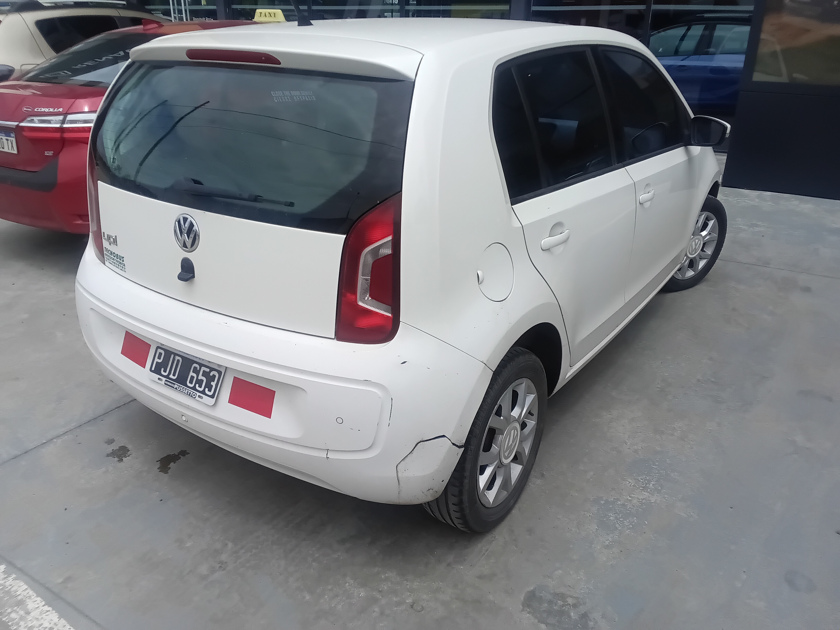 Volkswagen UP! miniatura 4