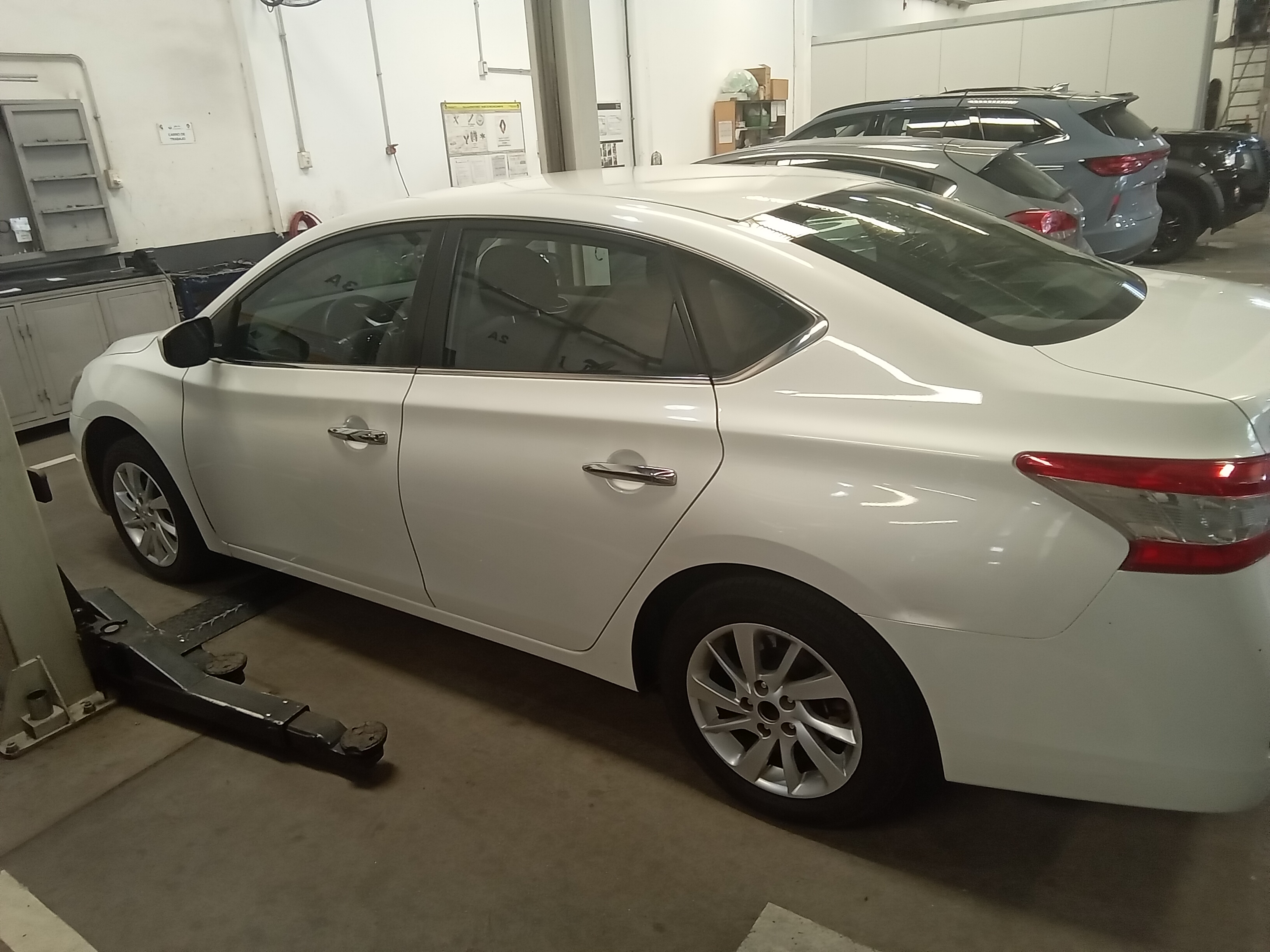 Nissan Sentra miniatura 3