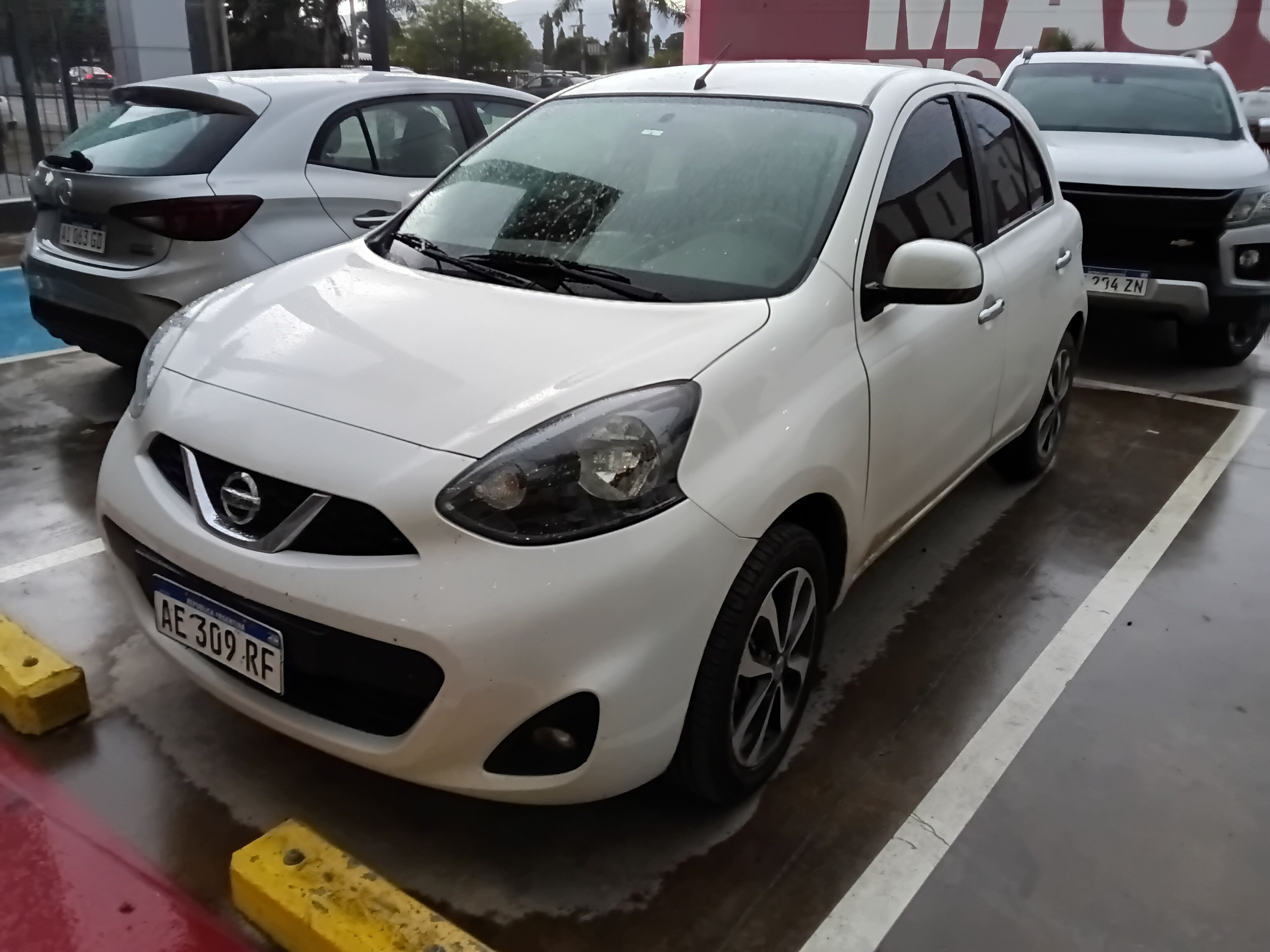 Nissan March 2020