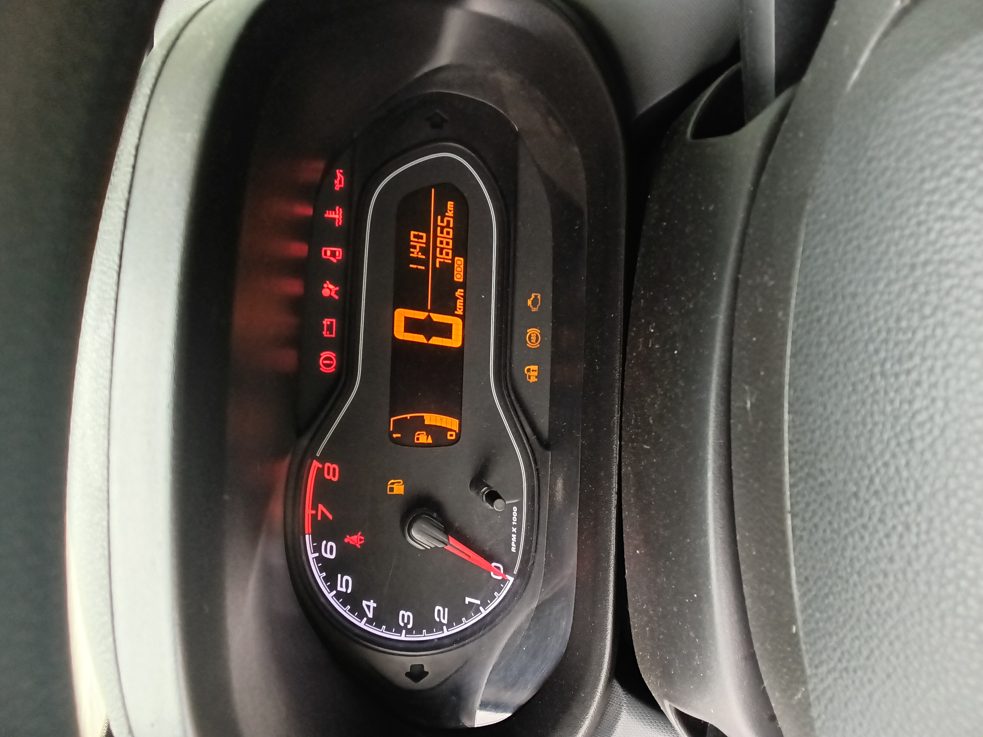Chevrolet Onix miniatura 9